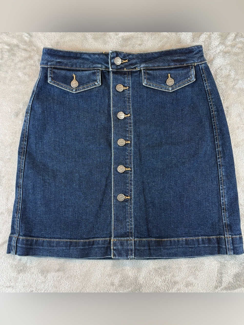 LOFT Dark Wash Denim Button Up High-Rise Skirt Wmn’s 2